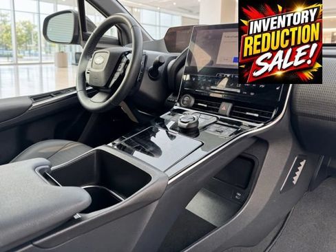 Used 2023 Subaru Solterra AWD image 10