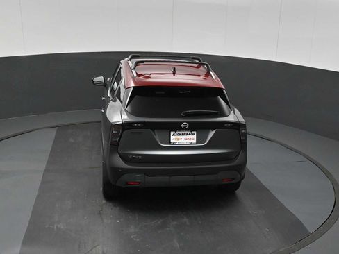 Used 2026 Nissan Kicks SV w/ Interior Electronics Package FWD image 16