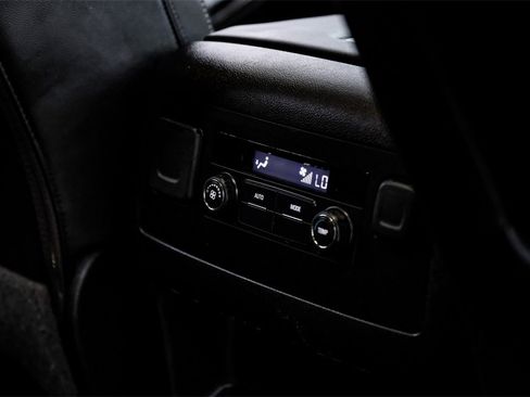 Used 2019 Chevrolet Tahoe LT image 36