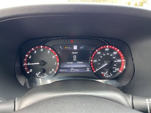 Used 2024 Nissan Frontier PRO-4X w/ Pro Premium Package image 9