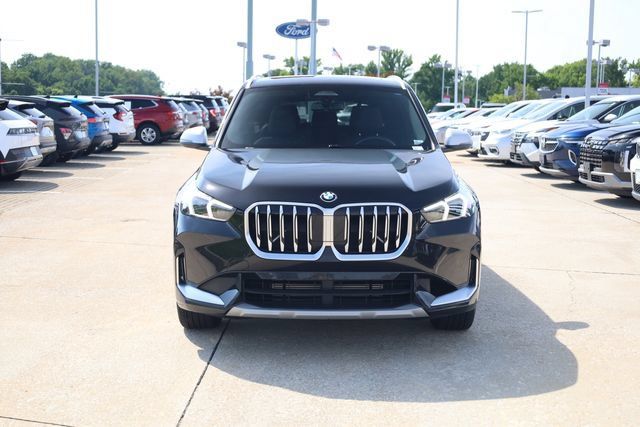 Used 2024 BMW X1 xDrive28i w/ Convenience Package AWD/4WD image 3