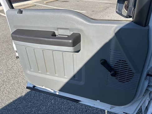 Used 2014 Ford F350 XL image 10