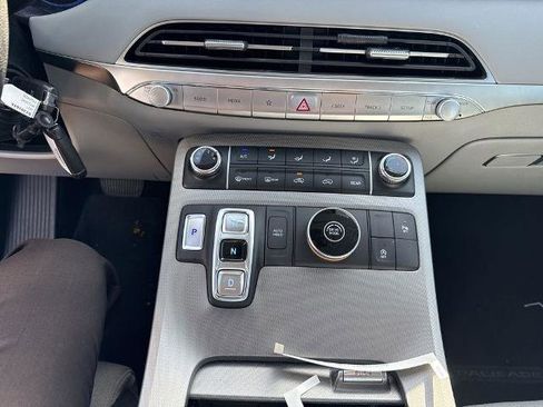 Used 2021 Hyundai Palisade SE image 8