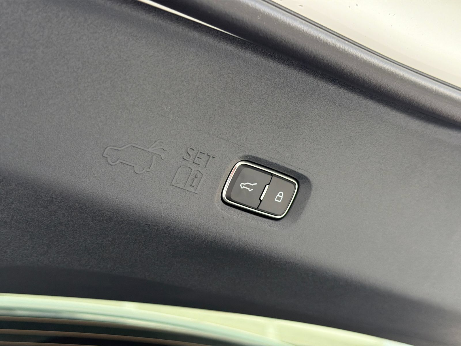 New 2026 Lincoln Navigator Reserve w/ Jet Appearance Package AWD/4WD image 9