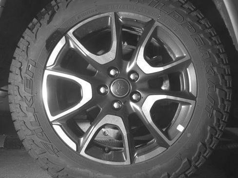 Used 2025 Jeep Compass Trailhawk AWD/4WD image 15