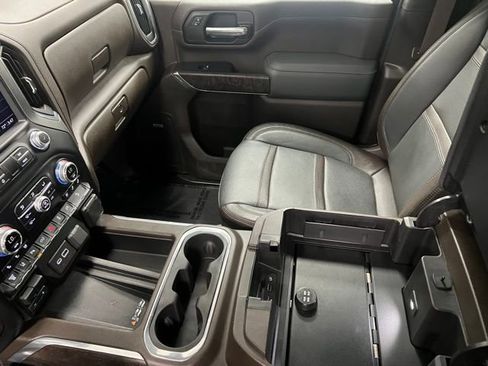 Used 2022 GMC Sierra 3500 Denali w/ Denali Ultimate Package AWD/4WD image 39