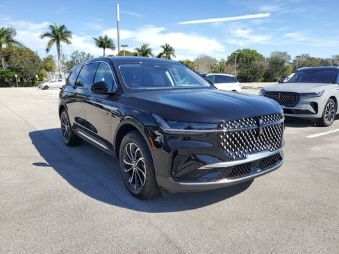 New 2026 Lincoln Nautilus Premier AWD/4WD image 30