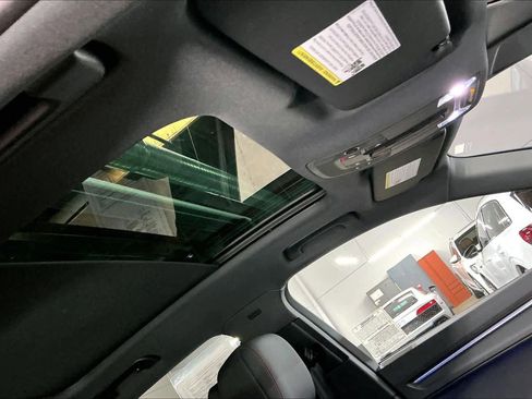 Certified 2025 Audi Q3 2.0T Premium Plus w/ Premium Plus Package image 25