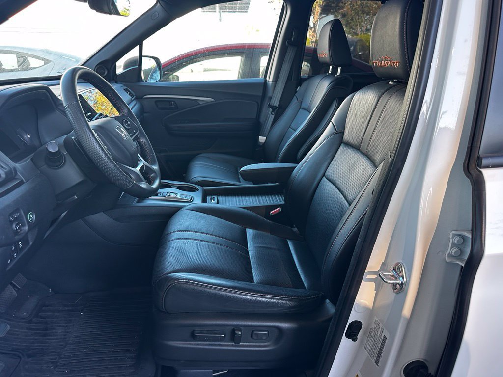 Used 2023 Honda Passport TrailSport image 26
