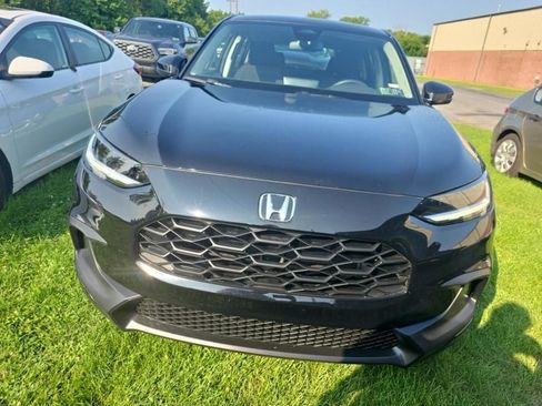 Used 2024 Honda HR-V LX image 3