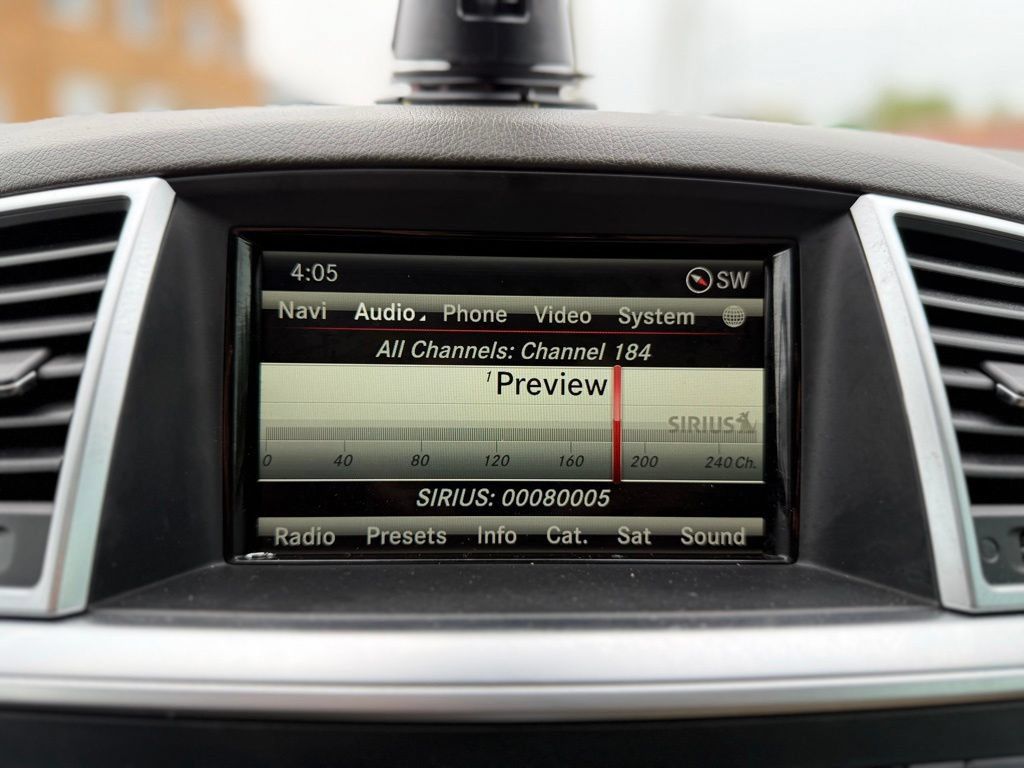Used 2013 Mercedes-Benz ML 350 BlueTEC 4MATIC image 27