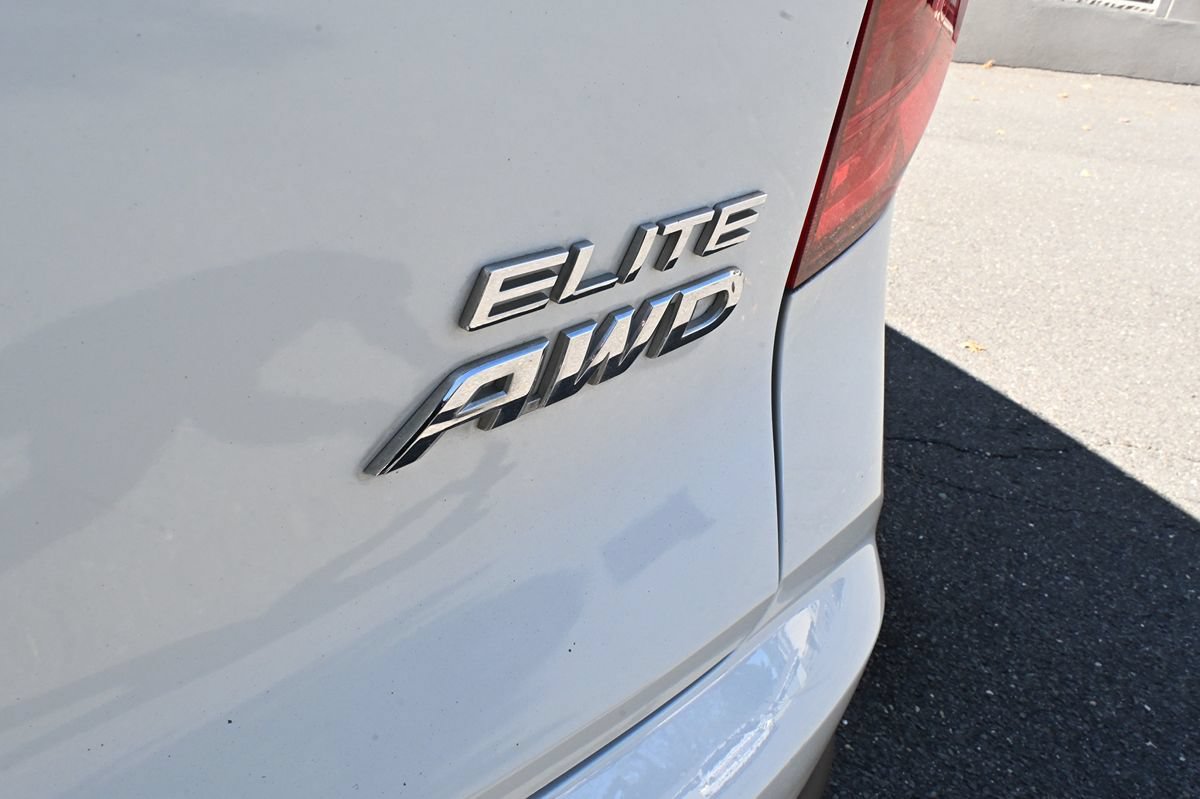 Used 2016 Honda Pilot Elite image 11