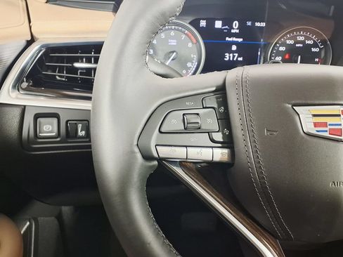 Used 2025 Cadillac XT6 Premium Luxury w/ Platinum Package AWD/4WD image 17