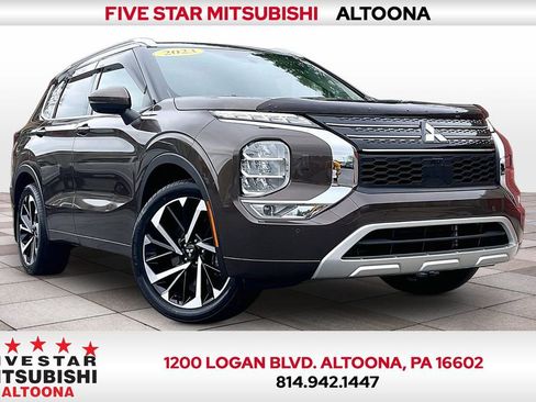 Used 2023 Mitsubishi Outlander SEL AWD/4WD image 1