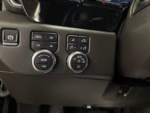 Used 2025 GMC Sierra 1500 Elevation AWD/4WD image 19