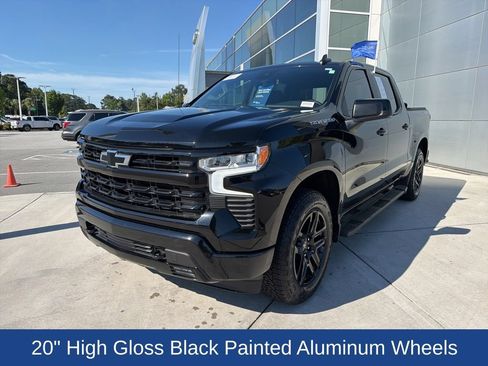 Used 2024 Chevrolet Silverado 1500 RST w/ Convenience Package II AWD/4WD image 4