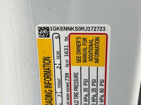 Used 2024 GMC Acadia Elevation image 54