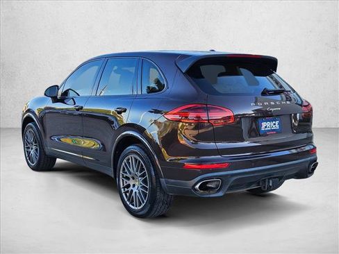 Used 2017 Porsche Cayenne Platinum Edition image 8