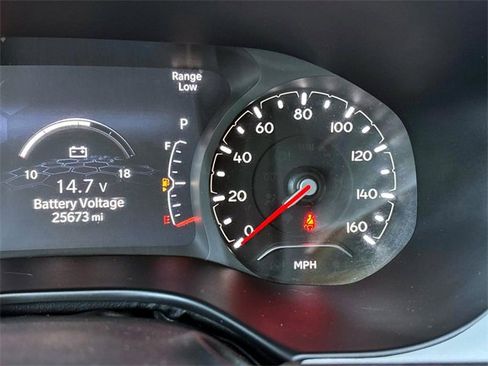 Used 2022 Jeep Compass Limited image 17