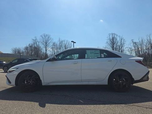 New 2026 Hyundai Elantra Sport image 12