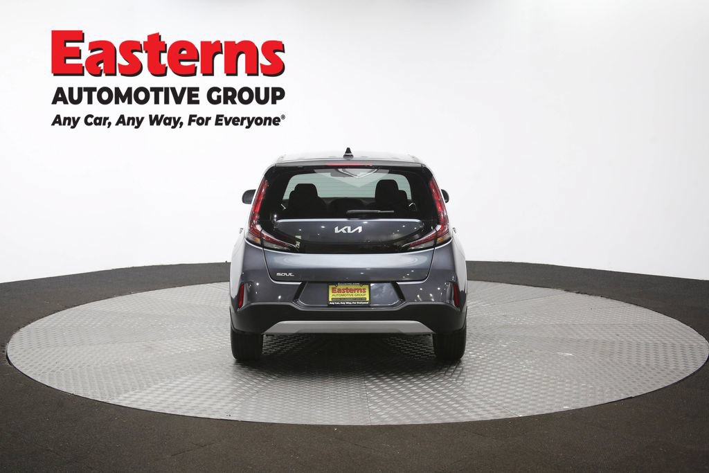 Used 2023 Kia Soul LX w/ LX Technology Package FWD image 36