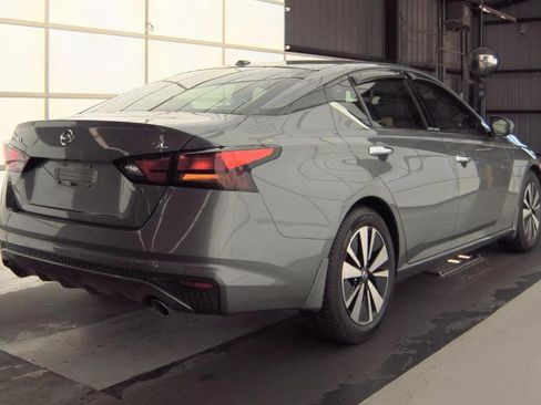 Used 2019 Nissan Altima 2.5 SL FWD image 8