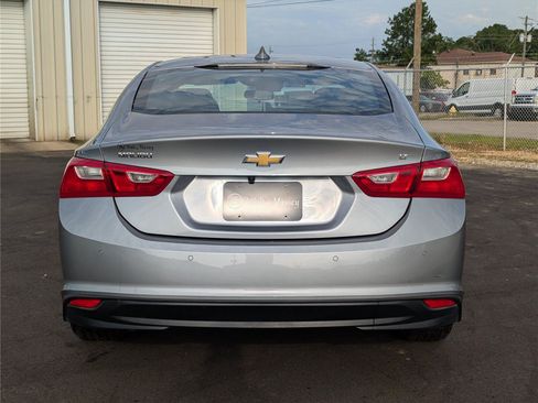 Used 2024 Chevrolet Malibu LT FWD image 4