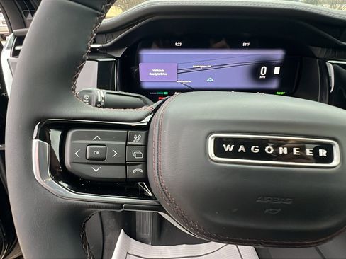 Used 2024 Jeep Wagoneer Launch Edition image 27