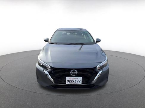 Used 2025 Nissan Sentra S image 4