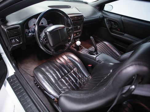 Used 2000 Chevrolet Camaro Z28 w/ SS Performance/Appearance Pkg image 15