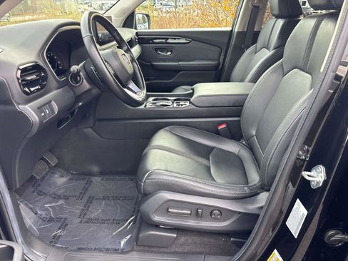 Certified 2024 Honda Pilot EX-L image 10