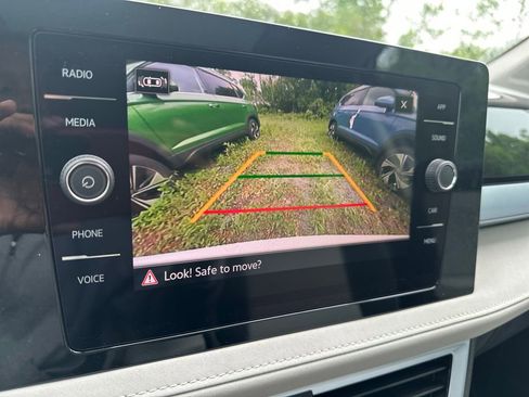 New 2026 Volkswagen Taos SE AWD/4WD image 15