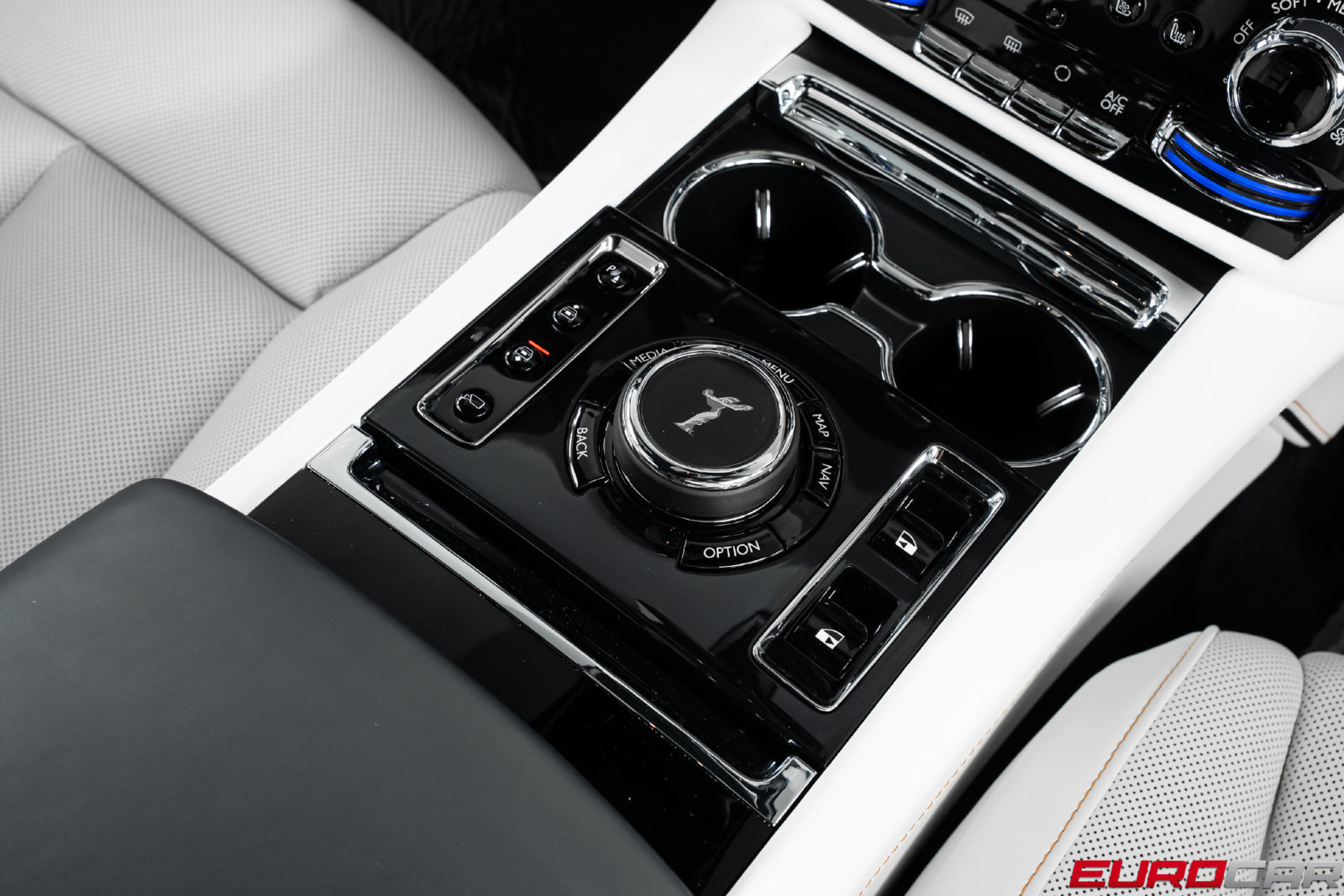 Used 2024 Rolls-Royce Ghost AWD/4WD image 34