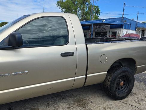 Used 2003 Dodge Ram 1500 Truck ST image 2