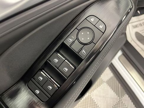 New 2026 Nissan Rogue SV image 32