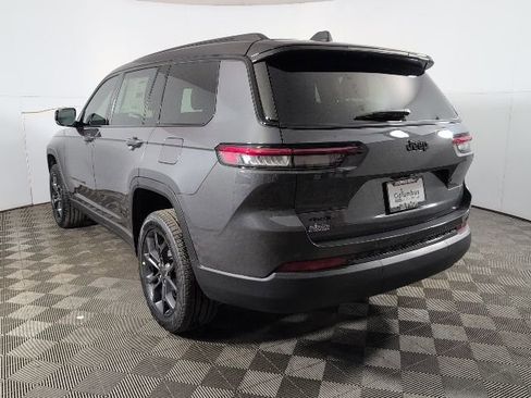 New 2025 Jeep Grand Cherokee L Limited AWD/4WD image 4