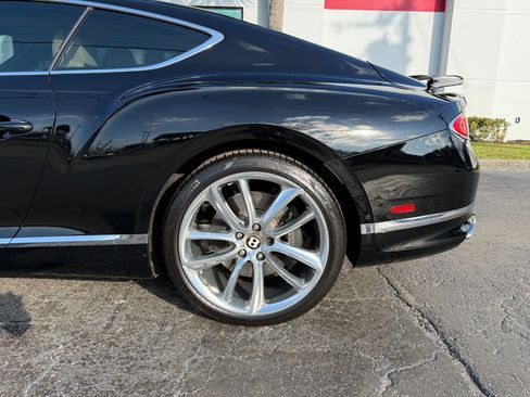Used 2020 Bentley Continental GT First Edition image 14