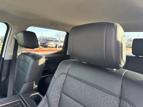 Used 2023 Toyota Tundra Limited image 9