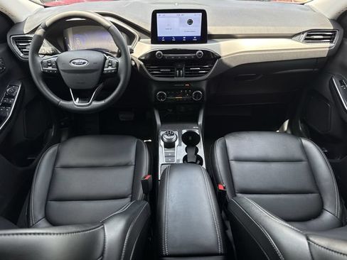 Used 2022 Ford Escape SEL w/ Technology Package FWD image 10
