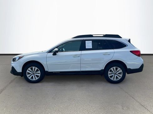 Used 2019 Subaru Outback 2.5i Premium AWD/4WD image 4