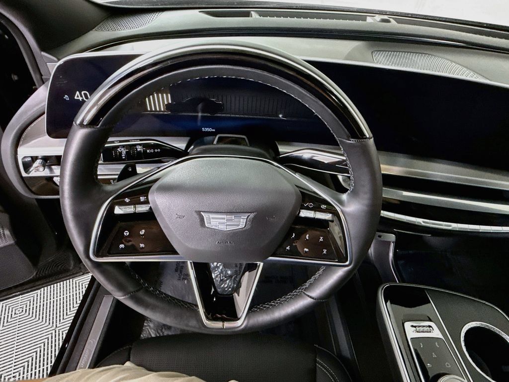 Used 2024 Cadillac Lyriq Sport AWD/4WD image 22