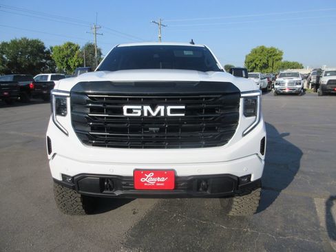 Used 2024 GMC Sierra 1500 Elevation w/ Elevation Premium Package AWD/4WD image 13