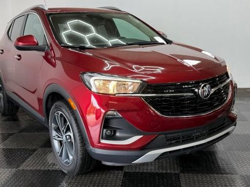Used 2023 Buick Encore GX Select w/ Safety Package II FWD image 2
