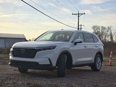 Used 2023 Honda CR-V EX image 9