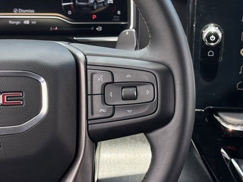 Used 2023 GMC Sierra 1500 AT4 w/ AT4 Premium Package AWD/4WD image 18