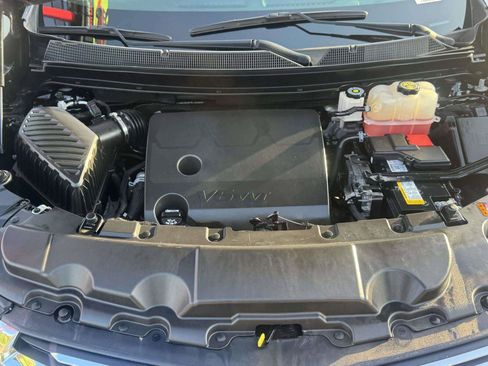 Used 2022 Chevrolet Traverse LT FWD image 68