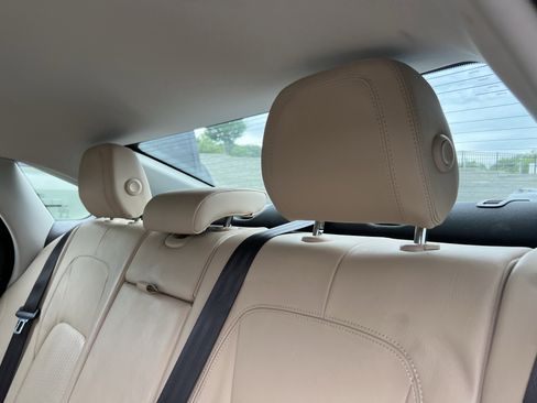 Used 2017 Jaguar XF Prestige RWD image 28