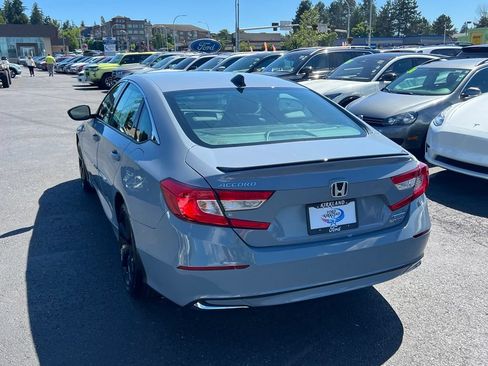Used 2022 Honda Accord Sport image 9