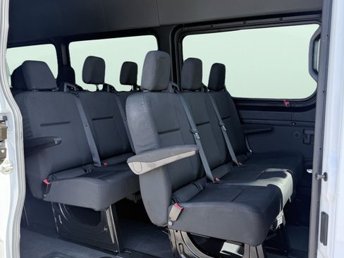 Used 2025 Mercedes-Benz Sprinter 2500 image 29