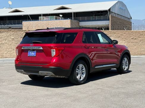 Certified 2023 Ford Explorer XLT w/ Equipment Group 202A RWD image 4